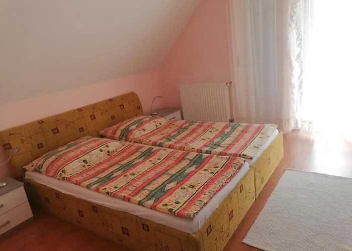Anna Vendeghaz Balatonoszod
